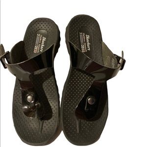 Skechers Women's  7 Sandals T Strap Buckle Black Patent vegan leather uppers